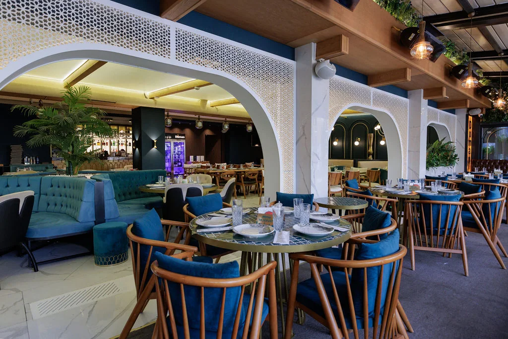 Interiorul restaurantului Duman